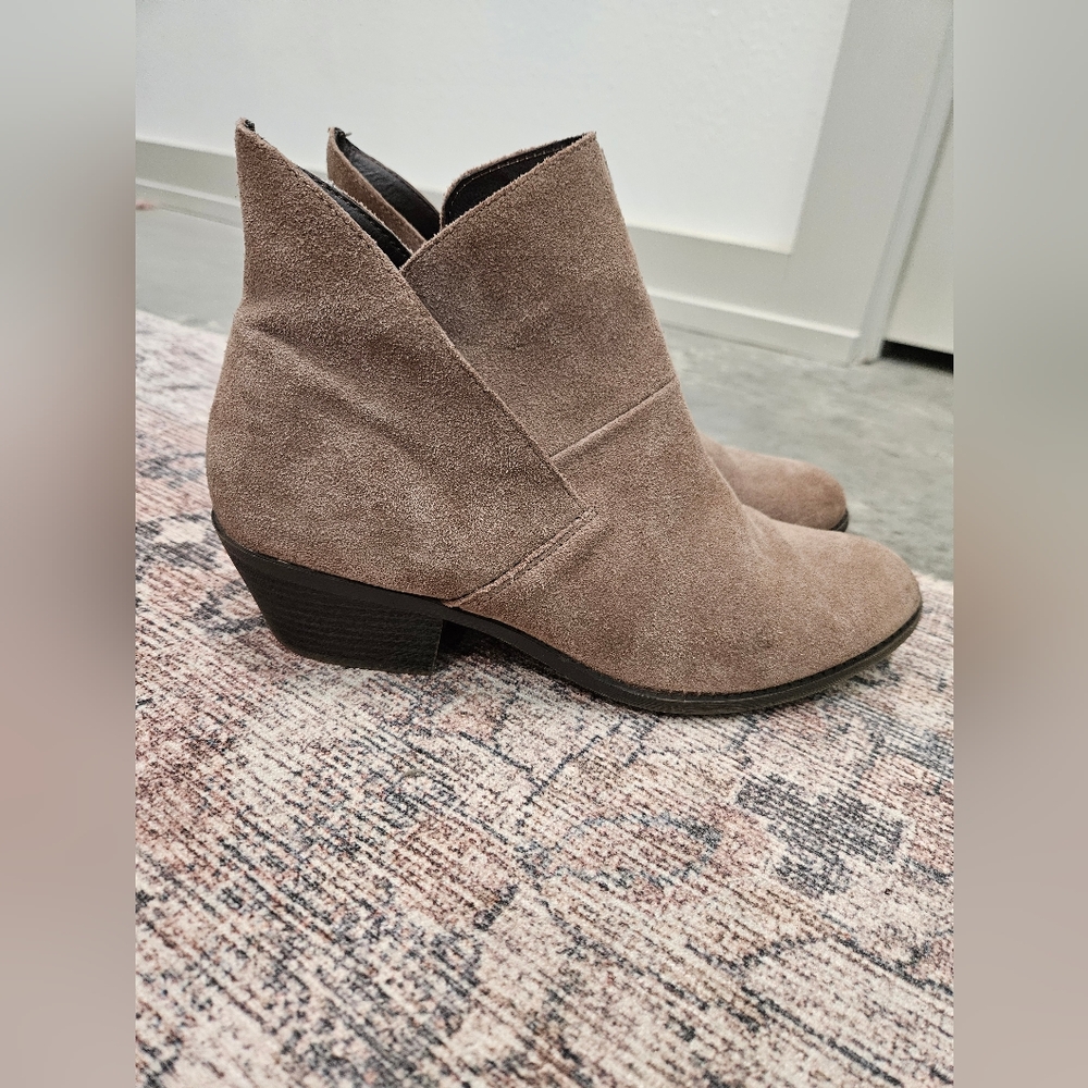 Me Too Ankle Boots